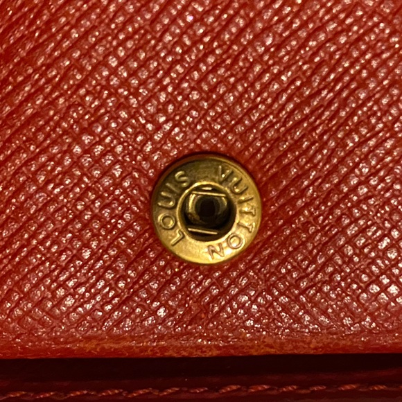 Louis Vuitton Porte Monnaie Boite Castilian Red Epi Leather Accordion Coin Purse - Picture 10 of 15
